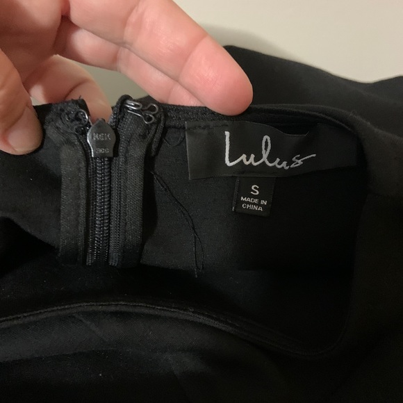 Lulu’s Black Dress Scalloped Fitted Small - Picture 7 of 8